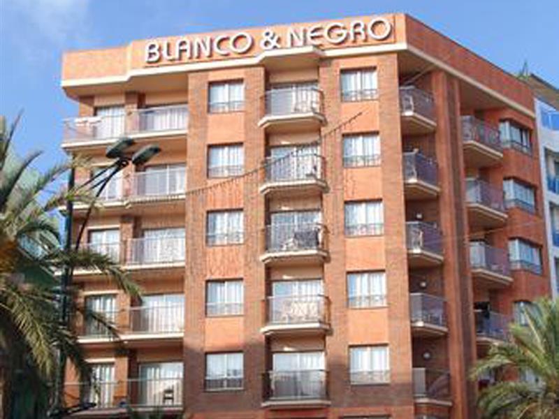 Blanco Y Negro Apartments Льорет-де-Мар Екстер'єр фото
